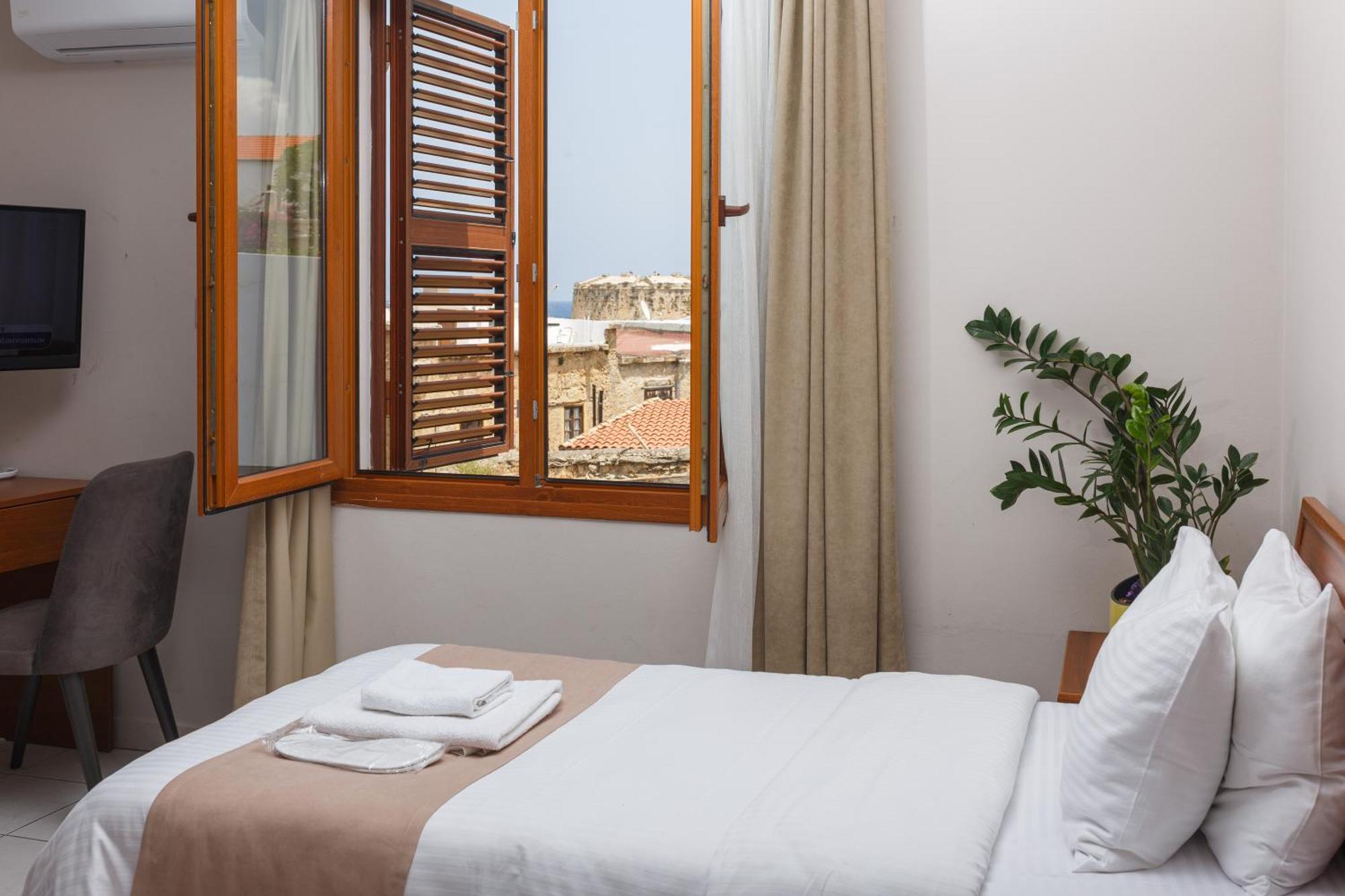 Homelike Guest House Κερύνεια Εξωτερικό φωτογραφία